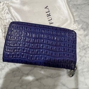 Furla Sapphire Long Zip Wallet